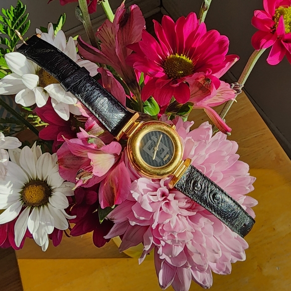 Fendi watch - Picture 4 of 16